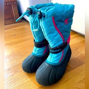 Sorel Teal and Pink Snow Boots